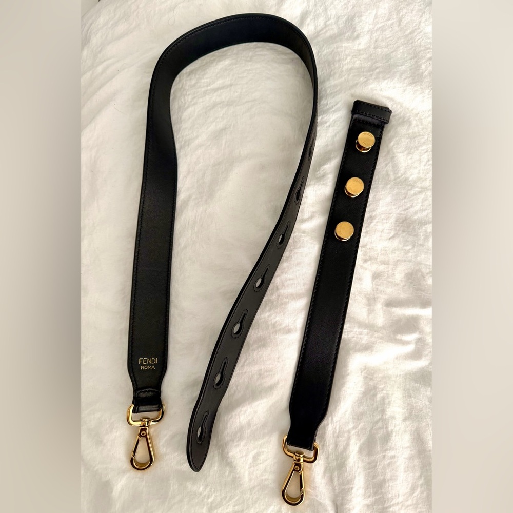 👑✅PRICE FIRM✅ AUTHENTIC FENDI Black Leather Crossbody Strap - Picture 11 of 17